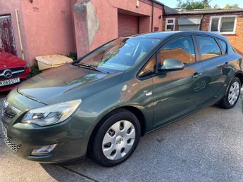 Vauxhall Astra 1.6 16v Exclusiv Auto Euro 5 5dr