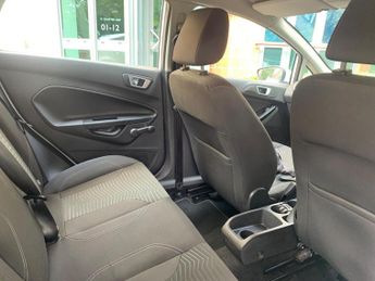 Ford Fiesta 1.0T EcoBoost Zetec Euro 5 (s/s) 5dr