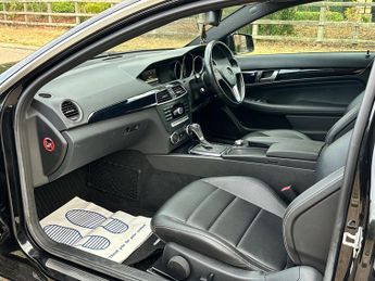 Mercedes-Benz C Class 2.1 C220 CDI Executive SE Coupe 2dr Diesel G-Tronic+ Euro 5 (s/s