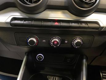 Audi Q2 1.4 TFSI CoD S line S Tronic Euro 6 (s/s) 5dr