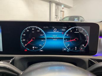 Mercedes-Benz A Class 1.3 A200 AMG Line (Premium) 7G-DCT Euro 6 (s/s) 5dr