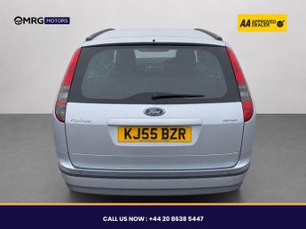 Ford Focus 1.6 Ghia 5dr