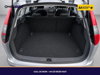 Ford Focus 1.6 Ghia 5dr
