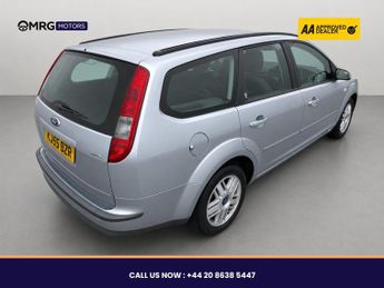 Ford Focus 1.6 Ghia 5dr