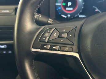 Nissan Juke 1.6 N-Connecta SUV 5dr Petrol Hybrid Auto Euro 6 (143 ps)