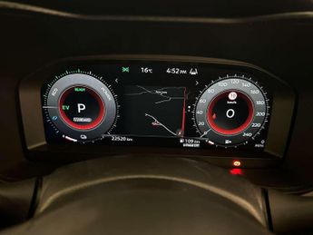 Nissan Juke 1.6 N-Connecta SUV 5dr Petrol Hybrid Auto Euro 6 (143 ps)