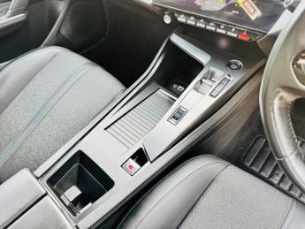 Peugeot 308 SW 1.2 PureTech Allure EAT Euro 6 (s/s) 5dr