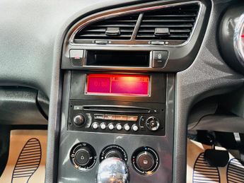 Peugeot 5008 2.0 HDi Active Auto Euro 5 5dr