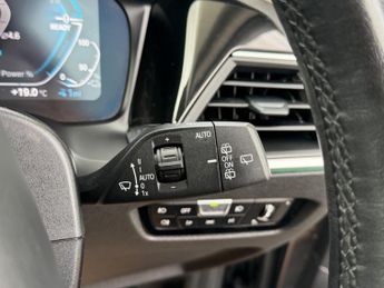 BMW 3 Series 2.0 330e 12kWh SE Pro Touring Auto Euro 6 (s/s) 5dr