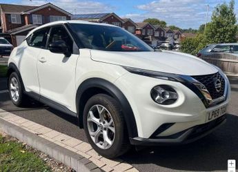 Nissan Juke 1.0 DIG-T Acenta DCT Auto Euro 6 (s/s) 5dr
