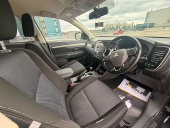 Mitsubishi Outlander 2.2 DI-D GX3 Auto 4WD Euro 6 5dr
