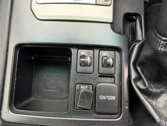 Toyota Land Cruiser 3.0 D-4D LC4 Auto 4WD Euro 4 5dr