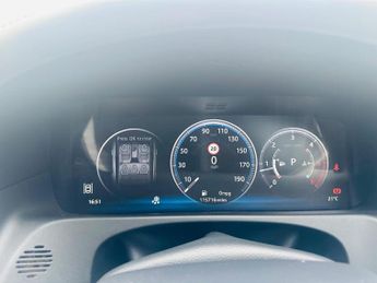 Jaguar XF 2.0d Portfolio Auto Euro 6 (s/s) 4dr