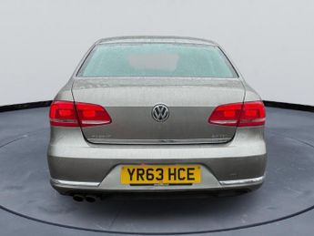 Volkswagen Passat 2.0 TDI BlueMotion Tech Highline DSG Euro 5 (s/s) 4dr