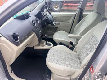 Ford Fusion 1.6 Plus 5dr