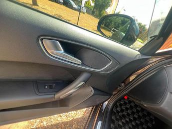Audi A1 1.4 TFSI CoD Sport Hatchback 3dr Petrol S Tronic Euro 5 (s/s) (1