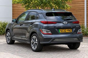 Hyundai Kona 64kWh Premium SUV 5dr Electric Auto (10.5kW Charger) (204 ps)