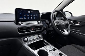 Hyundai Kona 64kWh Premium SUV 5dr Electric Auto (10.5kW Charger) (204 ps)