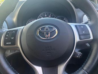 Toyota Yaris 1.5 VVT-h T Spirit CVT Euro 5 5dr