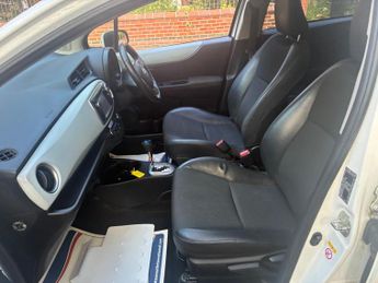 Toyota Yaris 1.5 VVT-h T Spirit CVT Euro 5 5dr