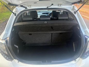 Toyota Yaris 1.5 VVT-h T Spirit CVT Euro 5 5dr