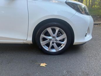 Toyota Yaris 1.5 VVT-h T Spirit CVT Euro 5 5dr