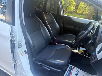 Toyota Yaris 1.5 VVT-h T Spirit CVT Euro 5 5dr