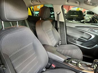 Vauxhall Insignia 2.0 CDTi SRi Nav Auto Euro 5 5dr