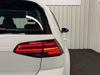 Volkswagen Golf 1.4 TSI 8.7kWh GTE DSG Euro 6 (s/s) 5dr