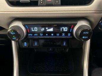 Toyota RAV4 2.5 VVT-h GPF Excel SUV 5dr Petrol Hybrid CVT Euro 6 (s/s) (218 