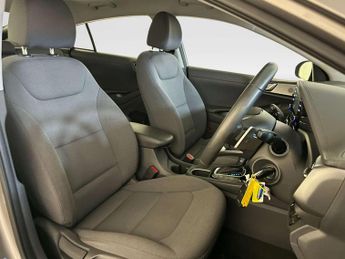 Hyundai IONIQ 1.6 h-GDi SE Connect Hatchback 5dr Petrol Hybrid DCT Euro 6 (s/s