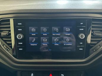 Volkswagen T-Roc 1.0 TSI GPF Design SUV 5dr Petrol Manual Euro 6 (s/s) (115 ps)