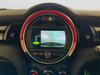 MINI Electric Hatch Cooper SE 32.6kWh Level 2 Hatchback 3dr Electric Auto (184 ps)