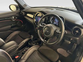 MINI Hatch 2.0 Cooper S Sport Hatchback 5dr Petrol Steptronic Euro 6 (s/s) 