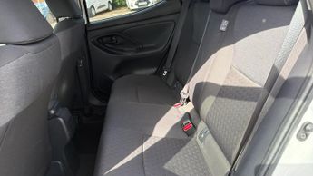 Toyota Yaris 1.5 VVT-h Design E-CVT Euro 6 (s/s) 5dr