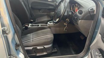 Ford Focus 1.6 Style 5dr