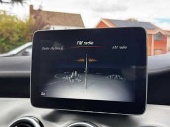 Mercedes-Benz GLA 1.6 GLA200 AMG Line 7G-DCT Euro 6 (s/s) 5dr