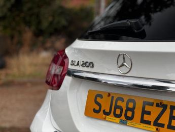 Mercedes-Benz GLA 1.6 GLA200 AMG Line 7G-DCT Euro 6 (s/s) 5dr