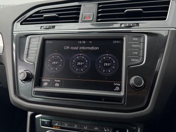 Volkswagen Tiguan 2.0 TDI BlueMotion Tech SE Navigation DSG 4Motion Euro 6 (s/s) 5