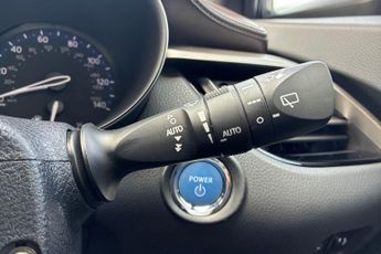 Toyota C-hr 1.8 Hybrid Excel 5dr CVT