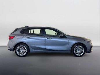 BMW 1 Series 1.5 118i SE (LCP) Hatchback 5dr Petrol DCT Euro 6 (s/s) (136 ps)
