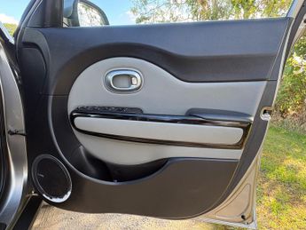 Kia Soul 1.6 GDi Connect Plus Euro 6 5dr