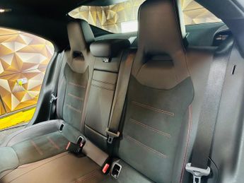 Mercedes-Benz CLA 1.3 CLA250e 15.6kWh AMG Line Night Edition (Premium Plus) Coupe 