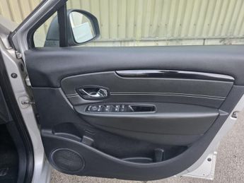 Renault Grand Scenic 1.5 dCi ENERGY Dynamique TomTom Euro 5 (s/s) 5dr