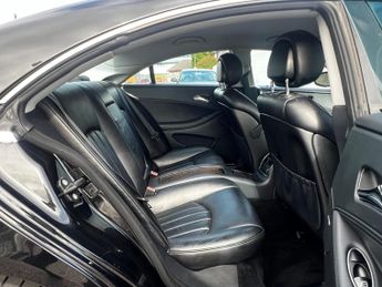 Mercedes-Benz CLS 3.0 CLS320 CDI Coupe 7G-Tronic 4dr