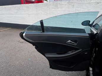 Mercedes-Benz CLS 3.0 CLS320 CDI Coupe 7G-Tronic 4dr