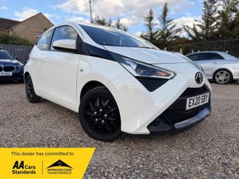 Toyota AYGO 1.0 VVT-i x-play x-shift Euro 6 5dr