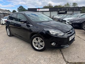 Ford Focus 1.0T EcoBoost Titanium Navigator Euro 5 (s/s) 5dr