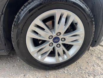 Ford Focus 1.0T EcoBoost Titanium Navigator Euro 5 (s/s) 5dr