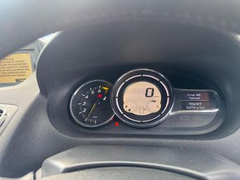 Renault Megane 1.6 16V Dynamique TomTom Euro 5 3dr